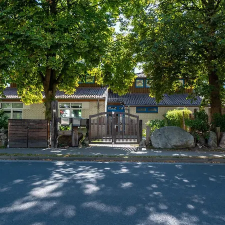Apartment Am Tollensesee *