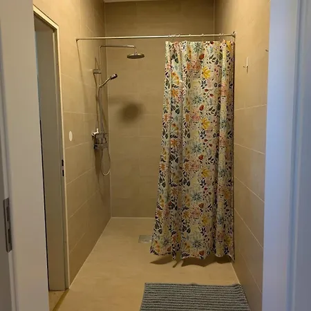 Apartamento Am Tollensesee Neubrandenburg